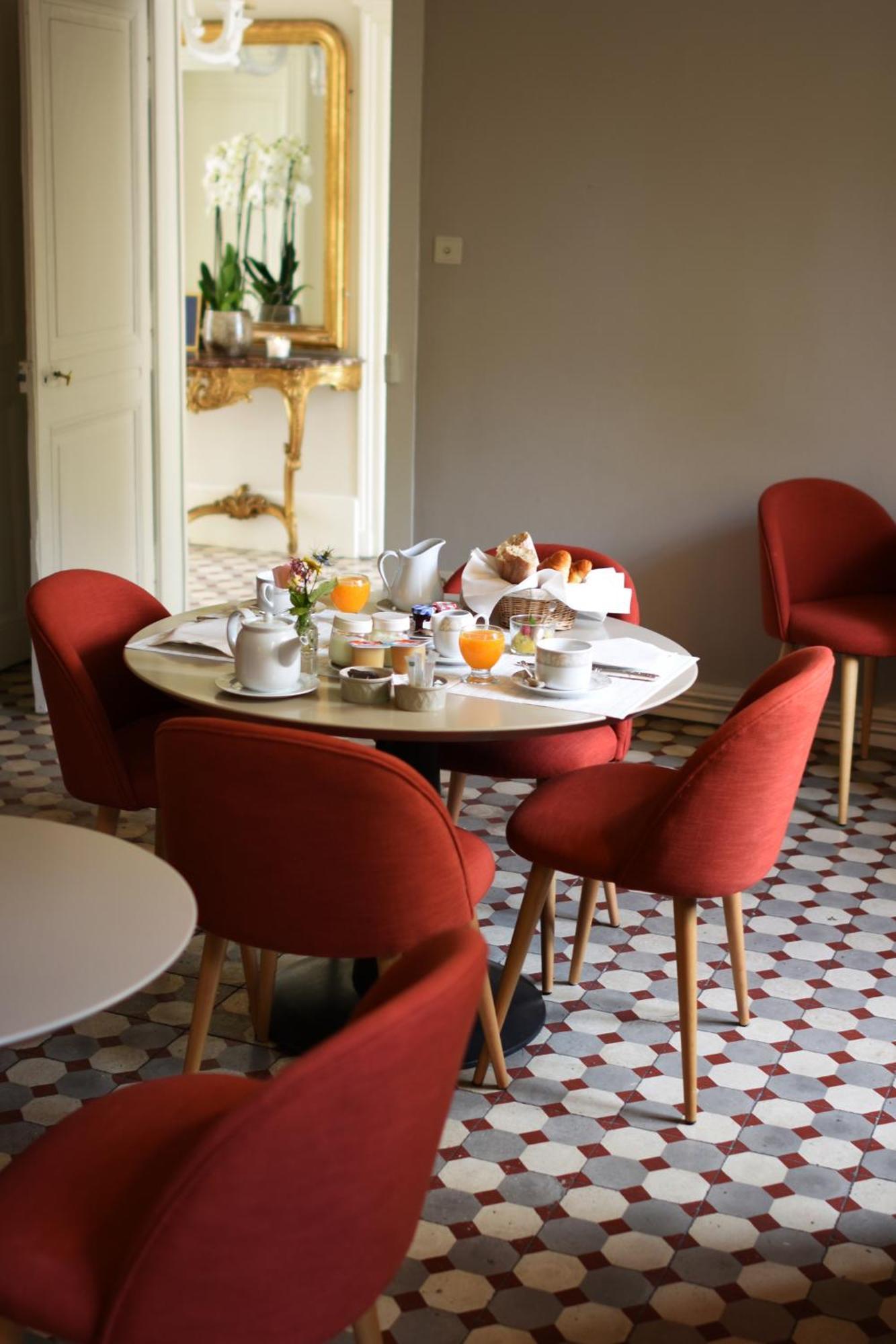 Domaine De L'Ermitage Bed & Breakfast Berry-Bouy Luaran gambar